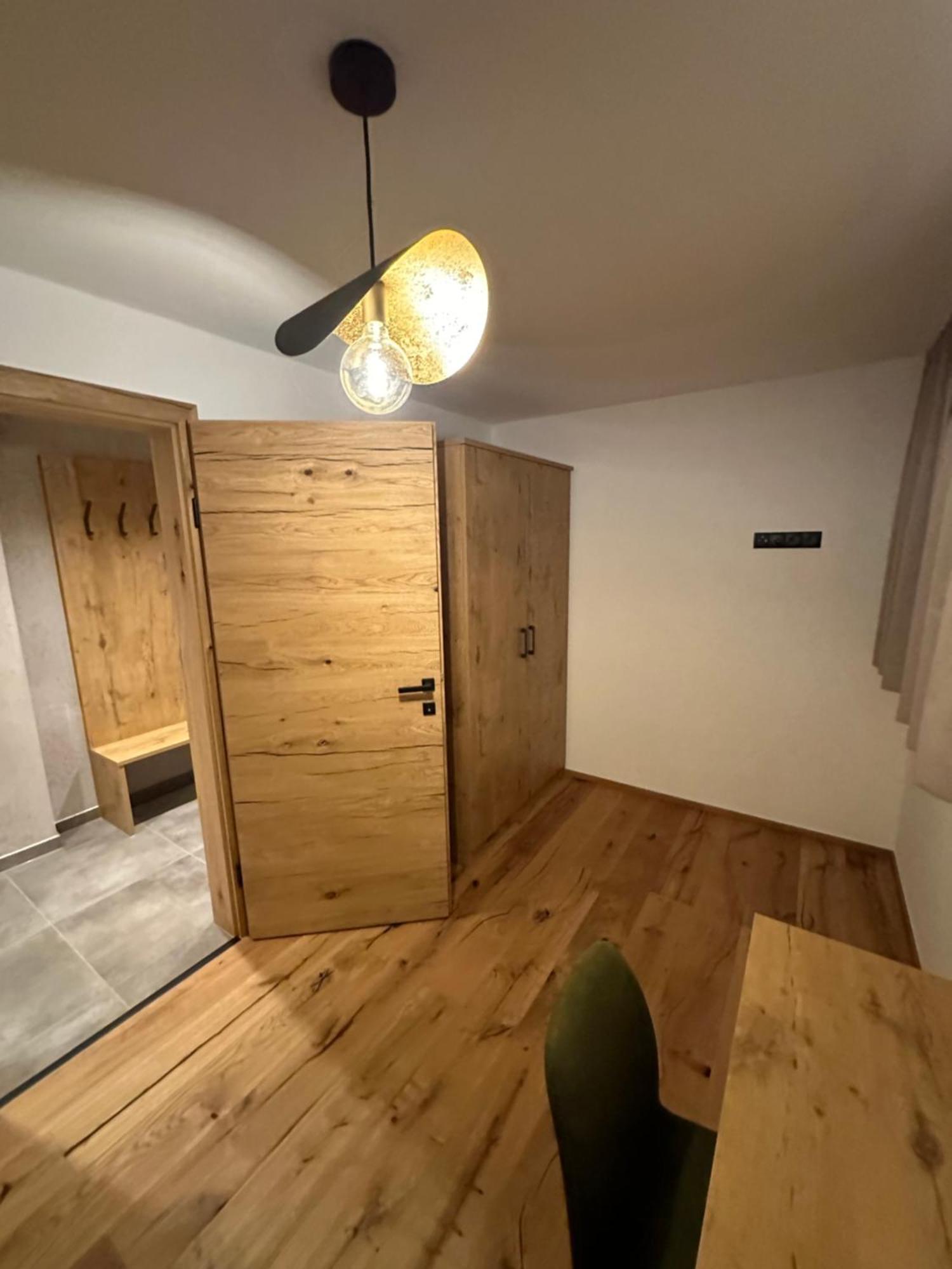 Ferienwohnung Krallinger ヴェンス エクステリア 写真
