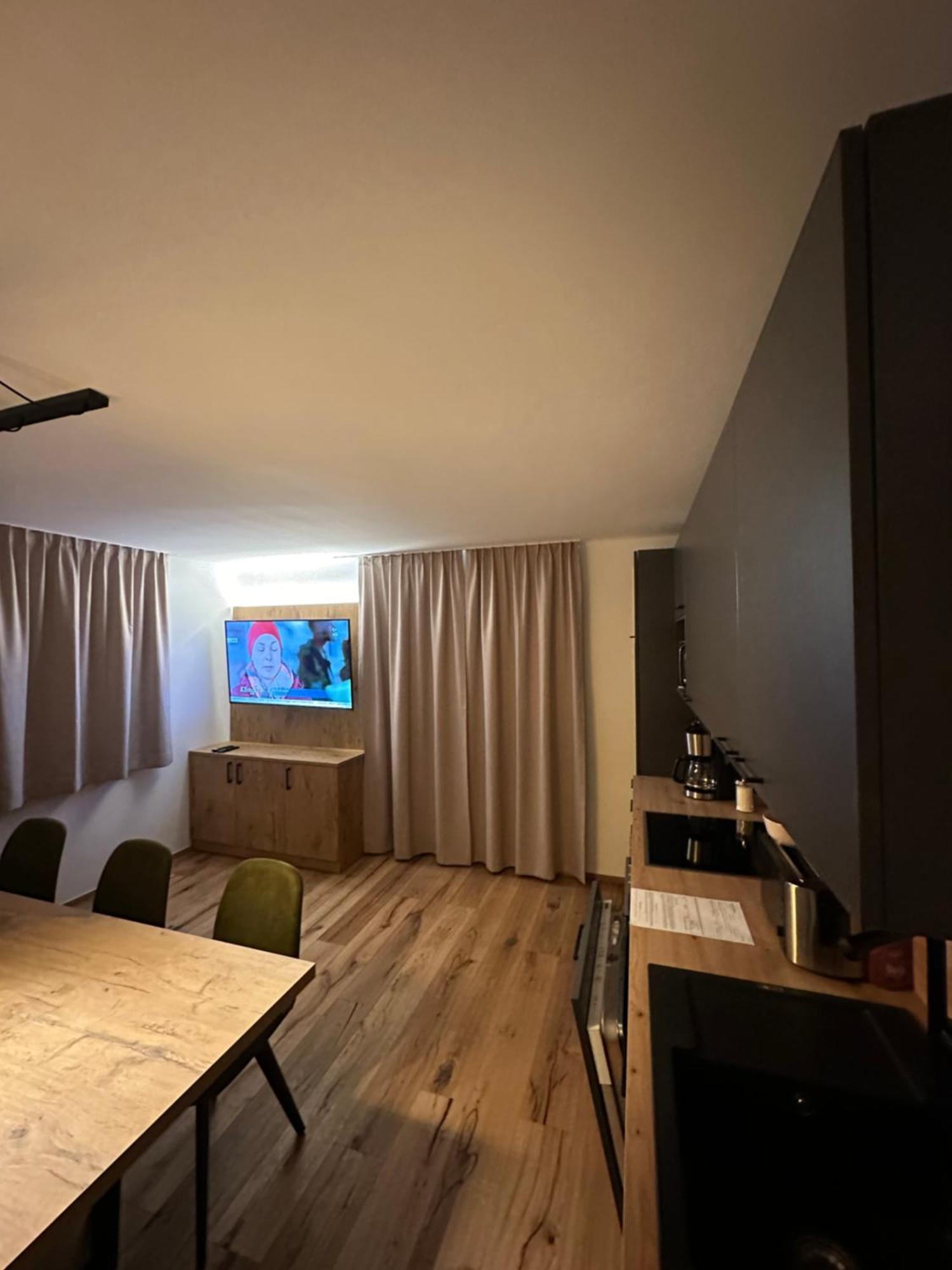 Ferienwohnung Krallinger ヴェンス エクステリア 写真