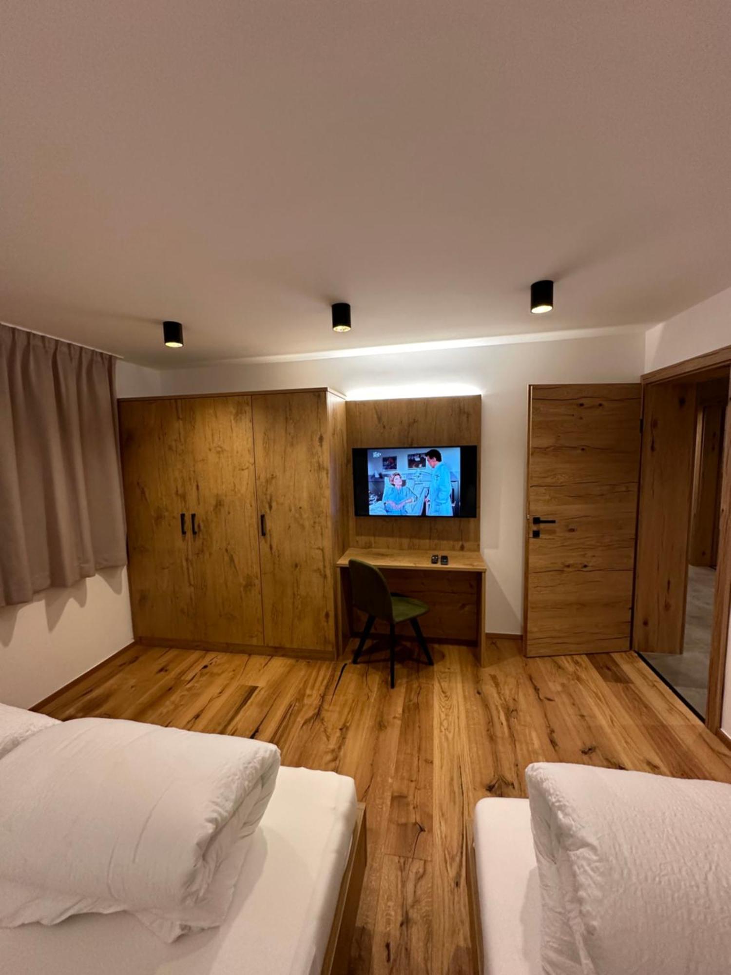 Ferienwohnung Krallinger ヴェンス エクステリア 写真