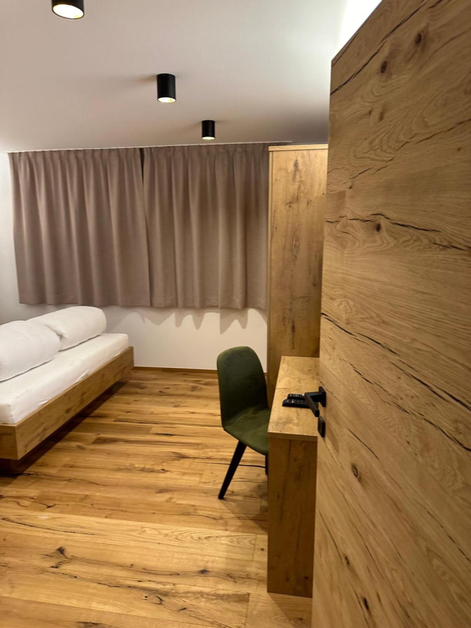 Ferienwohnung Krallinger ヴェンス エクステリア 写真